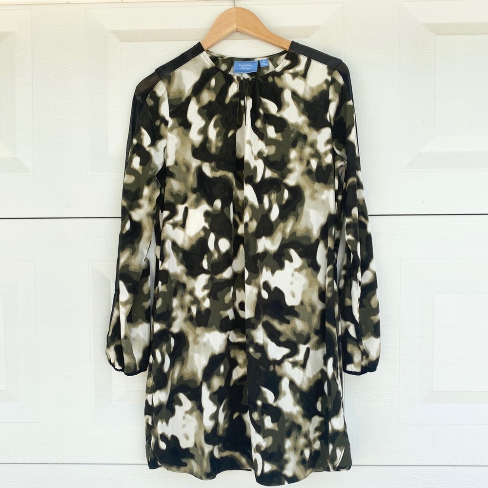 🔥 Simply Vera Wang Shift Dress